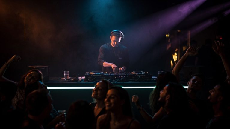 Der unaufhaltsame Groove: Die neuesten Nachrichten und Trends zu ‚Best of Deep House‘